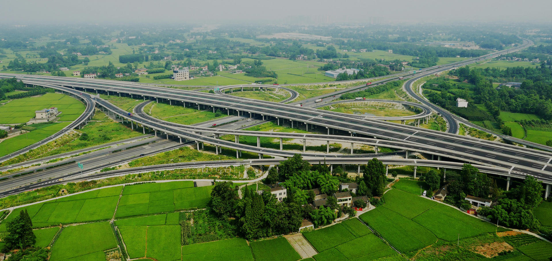 �԰����ҵΪ��������������Ⱥ��֮������������������һ���������������һ���ᱮ